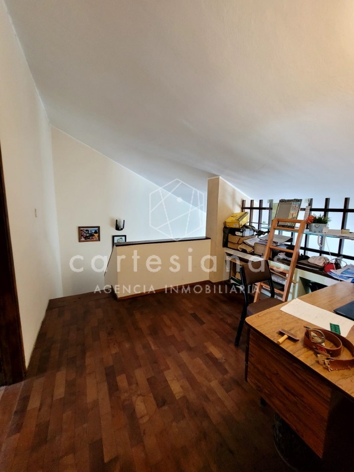 B°LOS OLMOS CASA 3 DORM C/PILETA. ESCRITURA