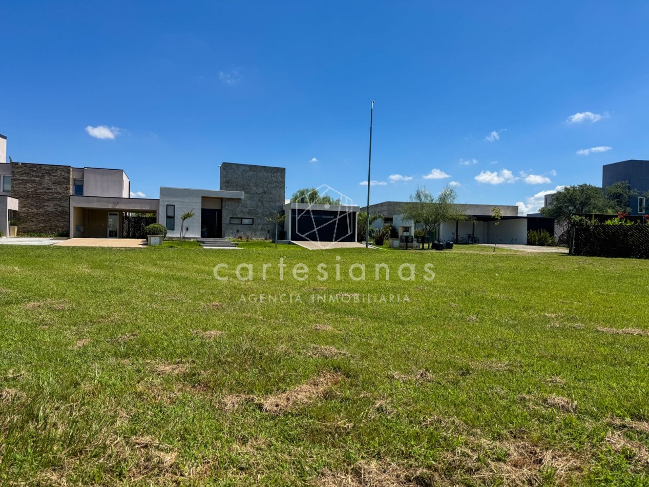 SIETE SOLES LOTE CENTRAL DE 600 M2 | PARTERRES