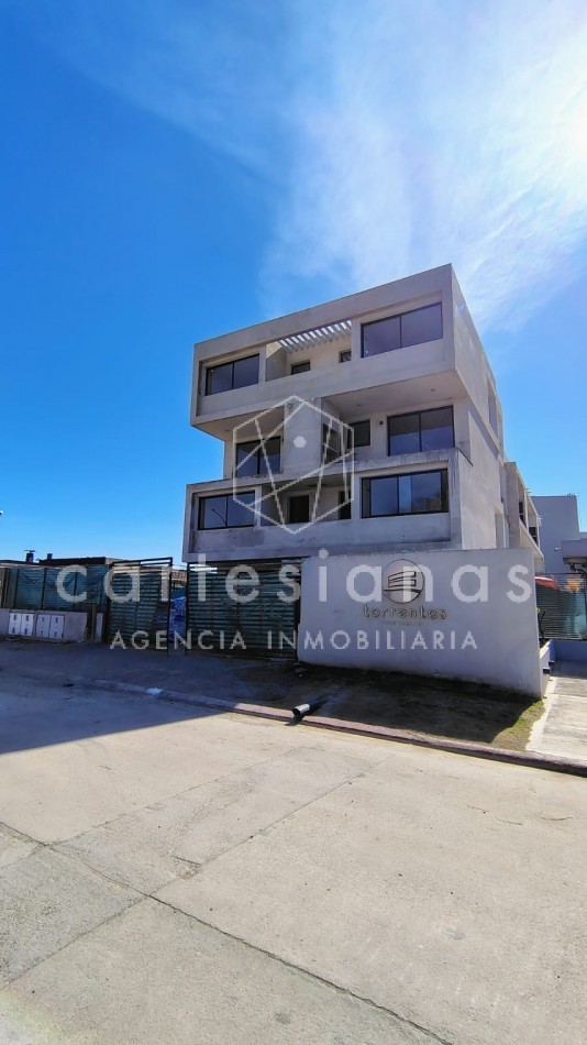 TORRENTES DEPTO DUPLEX 2 DORM C/CH MANANTIALES 