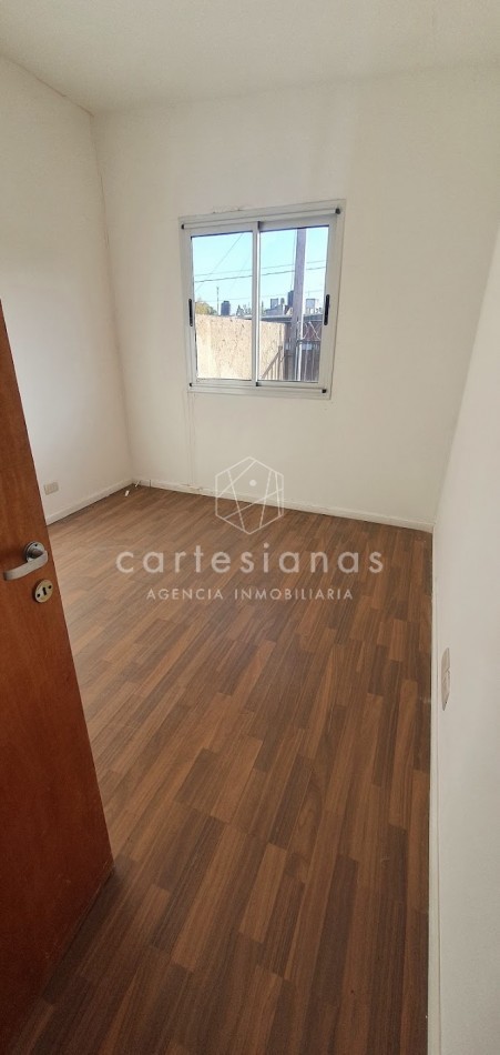 SE VENDEN 3 UNIDADES: DOS de 1 DORM y UNO de 2 DORM  EN COMPLEJO B° BELLA VISTA