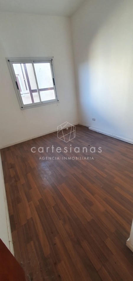 SE VENDEN 3 UNIDADES: DOS de 1 DORM y UNO de 2 DORM  EN COMPLEJO B° BELLA VISTA