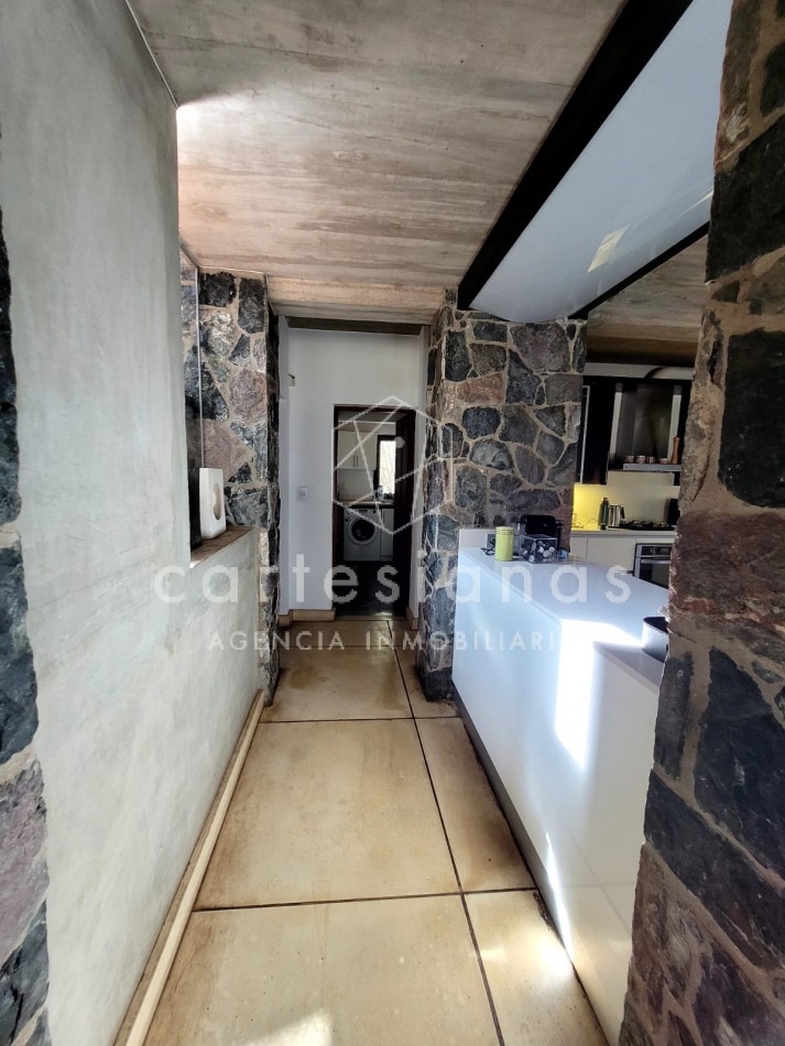 COUNTRY EL BOSQUE IMPECABLE! CASA DE 3 DORMITORIOS 650 MTS CUB.