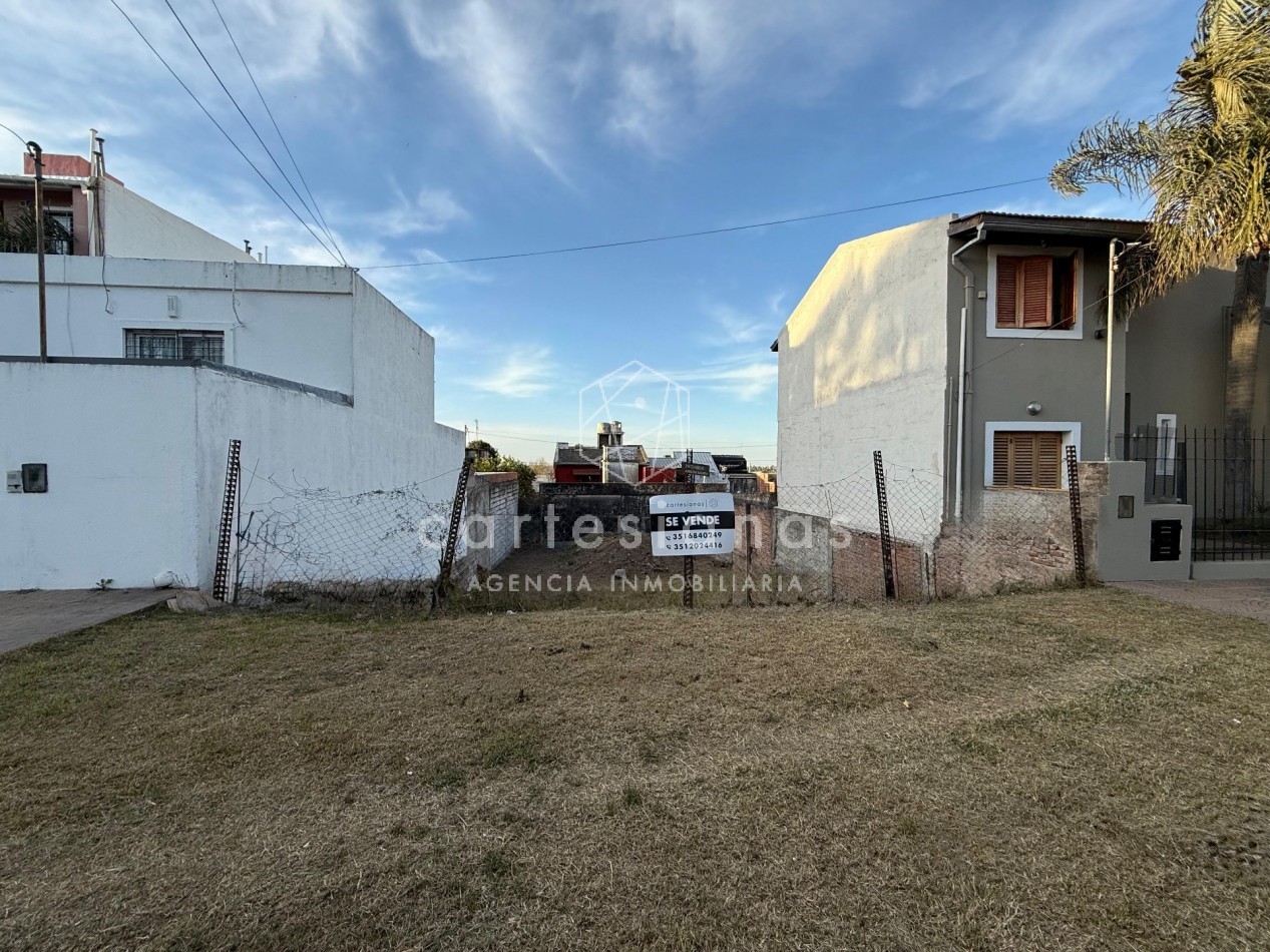 LOTE DE 225 M2. SOBRE DEAN FUNES A MTRS DE AV. COLON. APTO 3 PISOS. ZONA CIUDAD GAMA