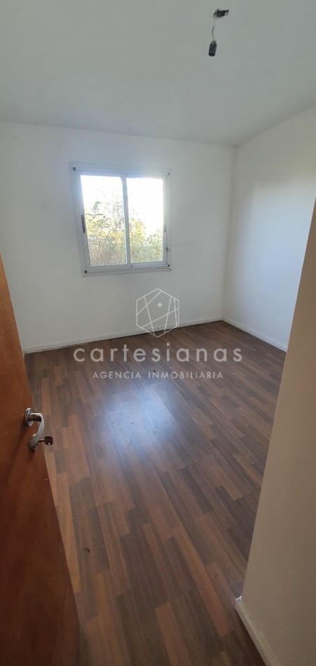 SE VENDEN 3 UNIDADES: DOS de 1 DORM y UNO de 2 DORM  EN COMPLEJO B° BELLA VISTA