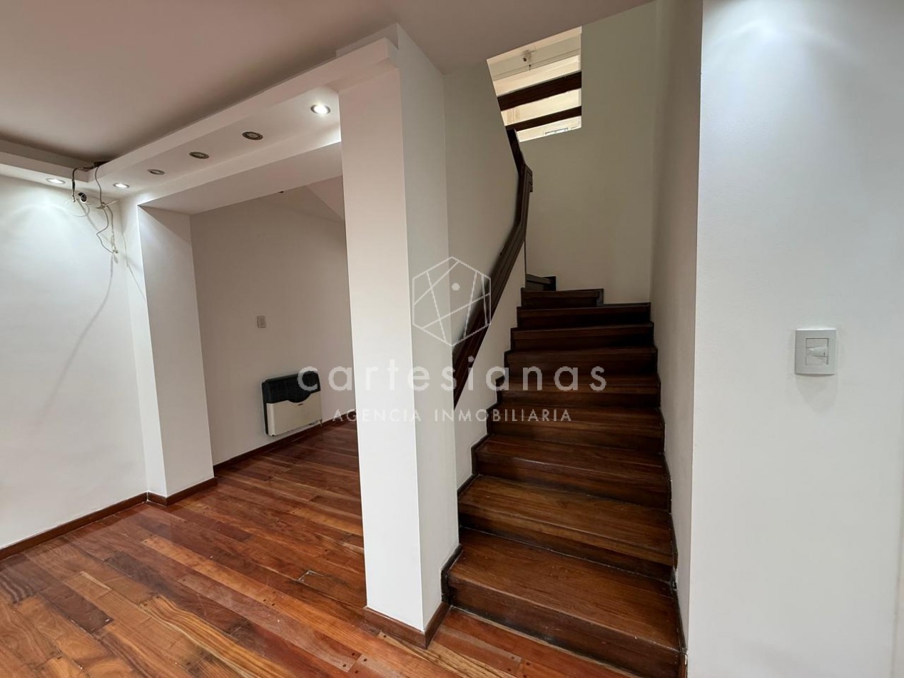 A 30 MTS DE RAFAEL NUÑEZ CASA DE 4 DORM + ESCRIT C/PILETA