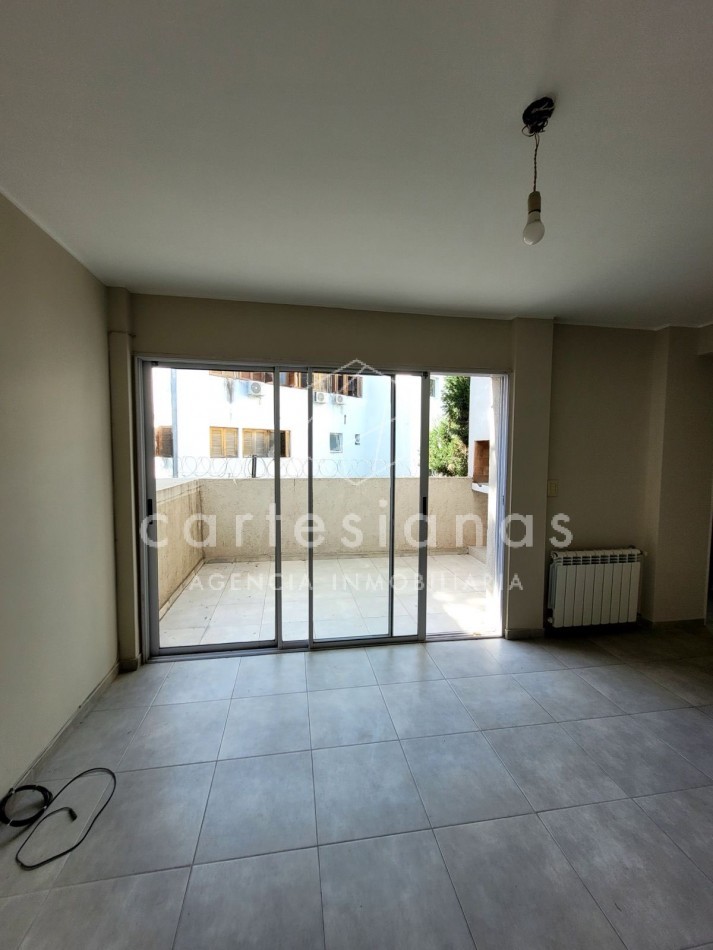 DEPTO ESTILO DUPLEX DE 2 DORM SOBRE CALLE FRANCISCO LAPRIDA | OBSERVATORIO