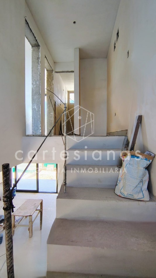 TORRENTES DEPTO DUPLEX 2 DORM C/CH MANANTIALES 