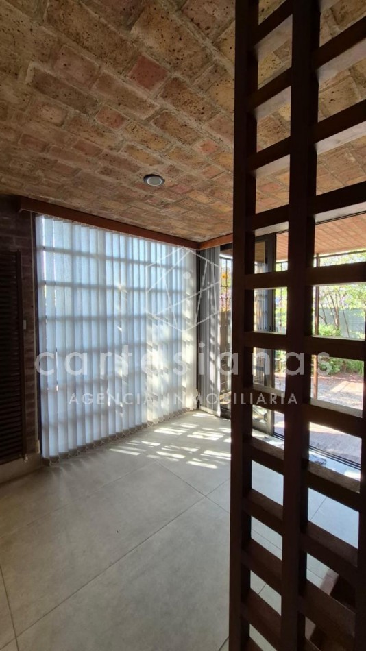URCA EXCELENTE CASA DE 4 DORM. USO RESIDENCIAL O PARA OFICINAS/ESTUDIO 