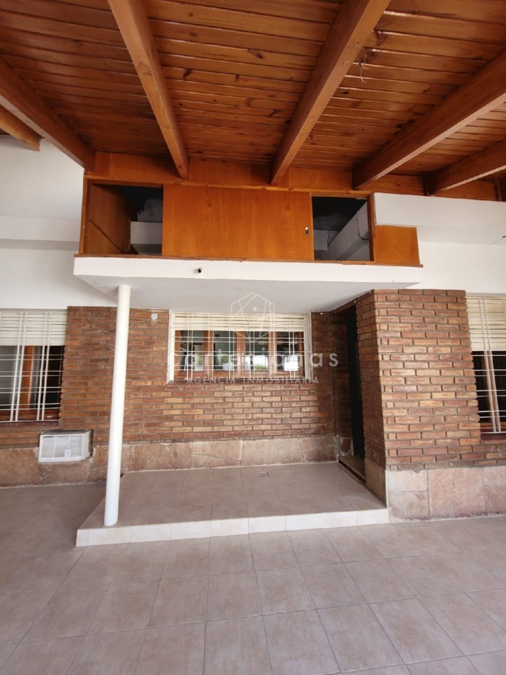 APPTO CREDITO. CASA DE 3 DORM ALEJANDRO CENTENO 