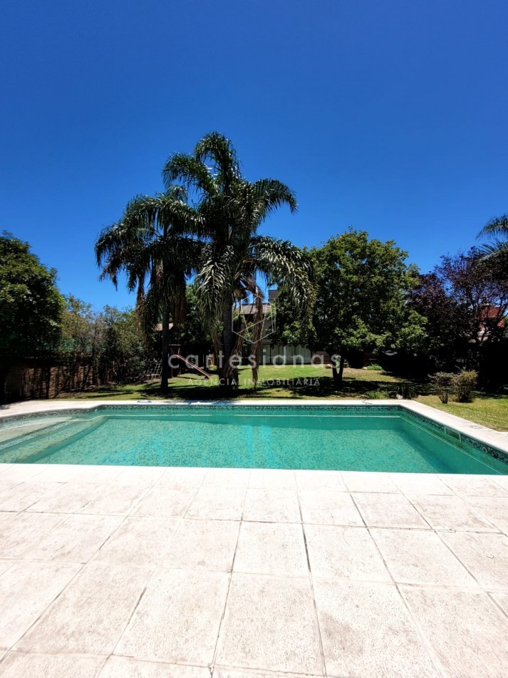 CASA 4 DORM + DEP DE SERV Y UNA SUP TOTAL 1000 M2 ARGUELLO | ZONA NORTE