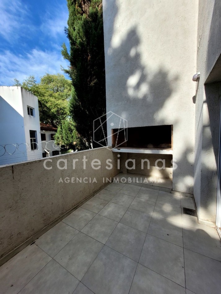 DEPTO ESTILO DUPLEX DE 2 DORM SOBRE CALLE FRANCISCO LAPRIDA | OBSERVATORIO
