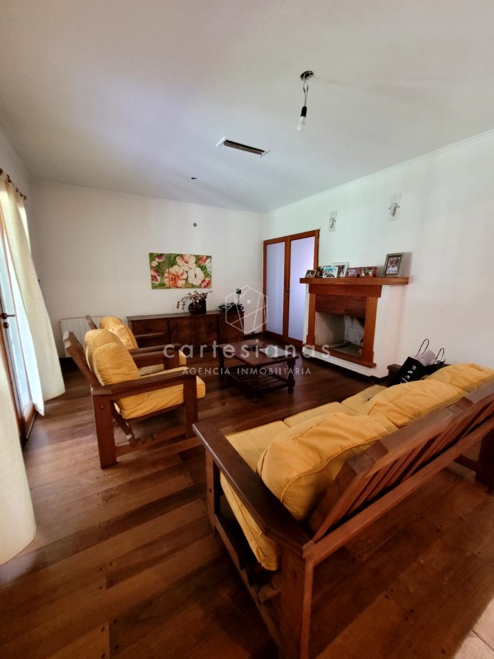 CASA 4 DORM + DEP DE SERV Y UNA SUP TOTAL 1000 M2 ARGUELLO | ZONA NORTE