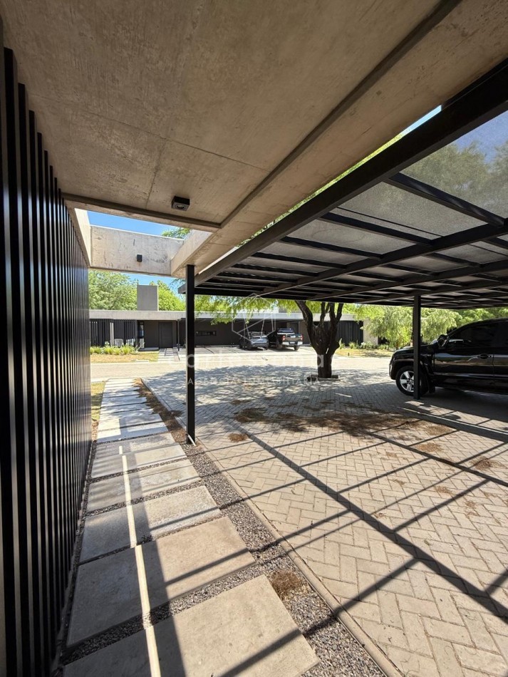 VILLA WARCALDE CASA EN UNA SOLA PLANTA DE 3 DORM EN HOUSING DE CATEGORIA