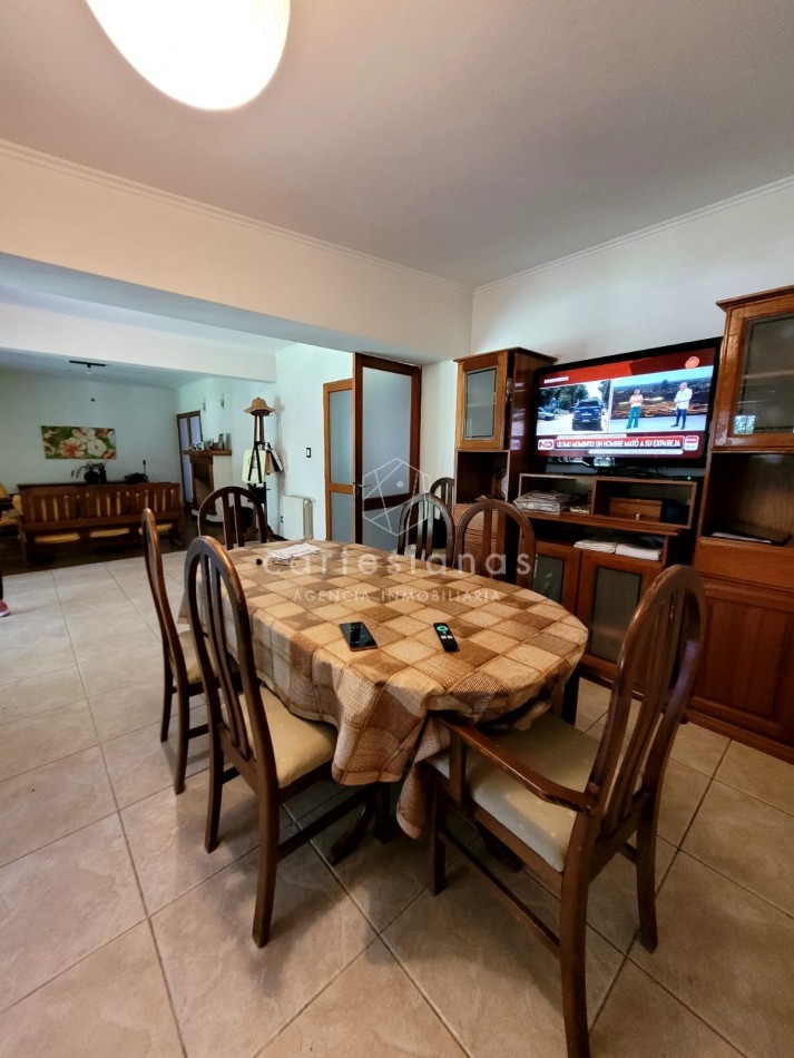CASA 4 DORM + DEP DE SERV Y UNA SUP TOTAL 1000 M2 ARGUELLO | ZONA NORTE