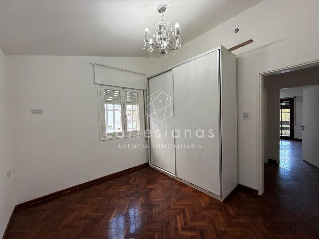 A 30 MTS DE RAFAEL NUÑEZ CASA DE 4 DORM + ESCRIT C/PILETA