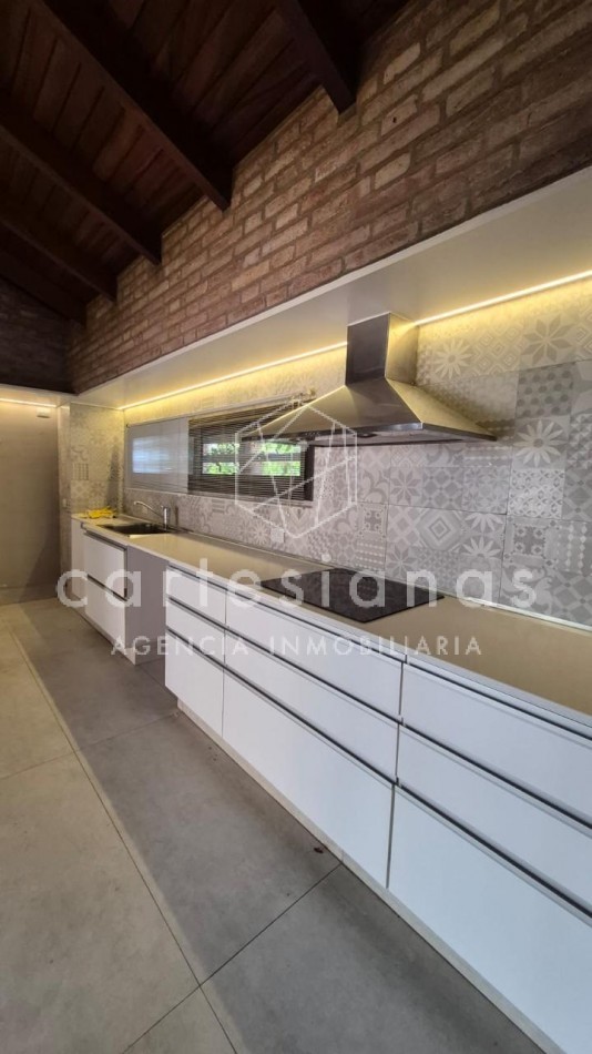 URCA EXCELENTE CASA DE 4 DORM. USO RESIDENCIAL O PARA OFICINAS/ESTUDIO 