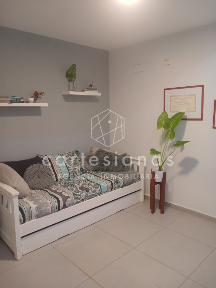 CASA 3 DORMITORIOS (1 EN SUITE) PILETA. ARGUELLO, A METROS DE RECTA MARTINOLLI