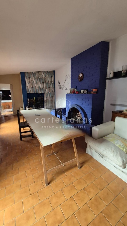 CASA 3 DORM PARA REFACCIONAR B° GRANJA DE FUNES A 50 MTS DE RAFAEL NUÑEZ. OPORTUNIDAD