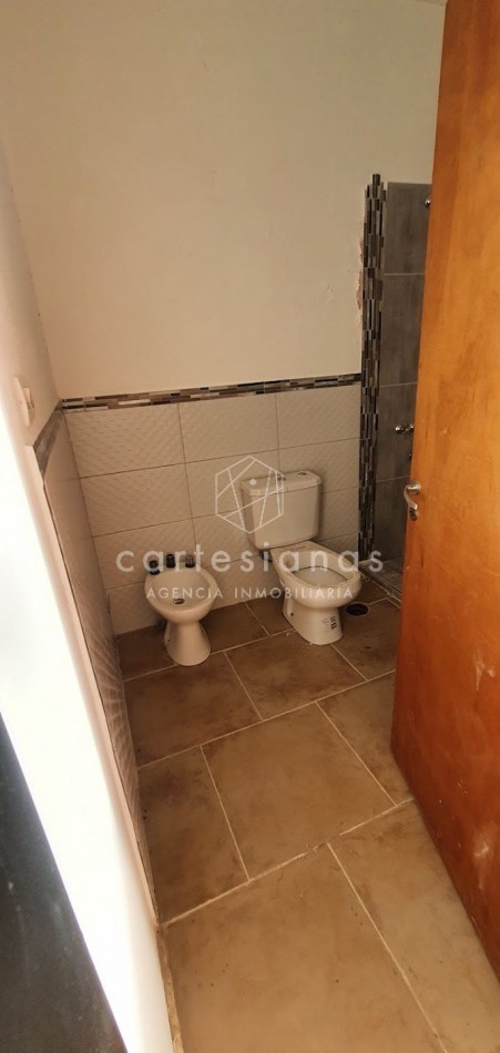 SE VENDEN 3 UNIDADES: DOS de 1 DORM y UNO de 2 DORM  EN COMPLEJO B° BELLA VISTA