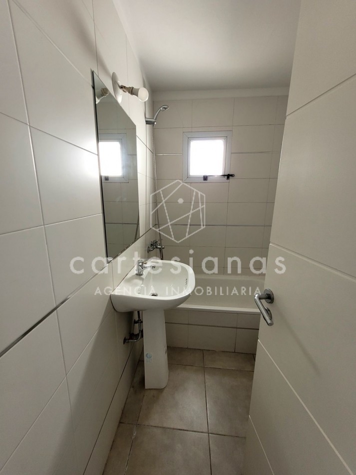 DEPTO ESTILO DUPLEX DE 2 DORM SOBRE CALLE FRANCISCO LAPRIDA | OBSERVATORIO