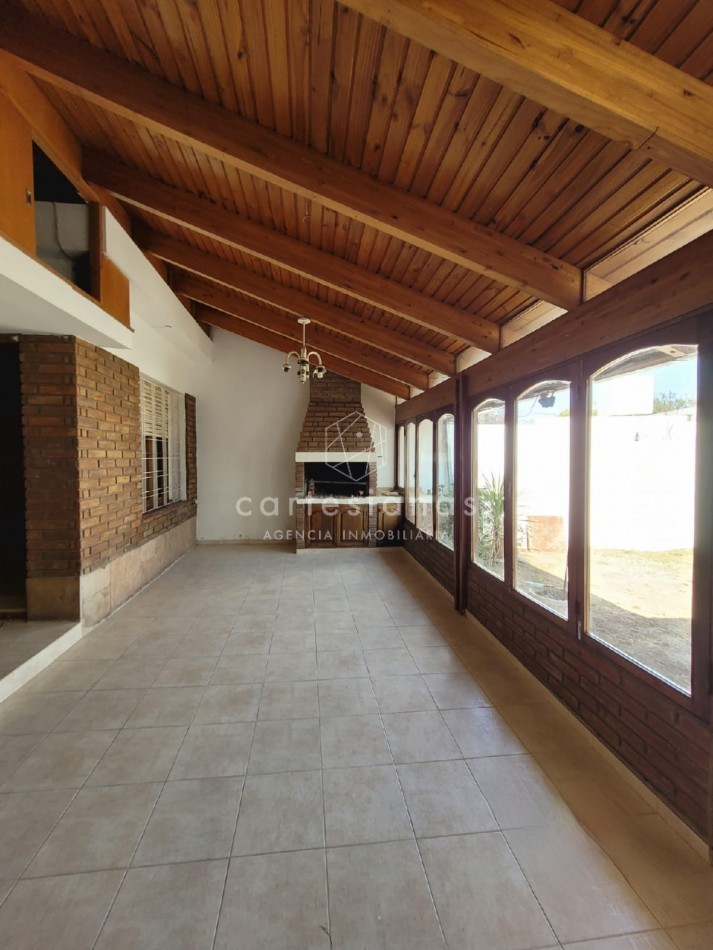 APPTO CREDITO. CASA DE 3 DORM ALEJANDRO CENTENO 