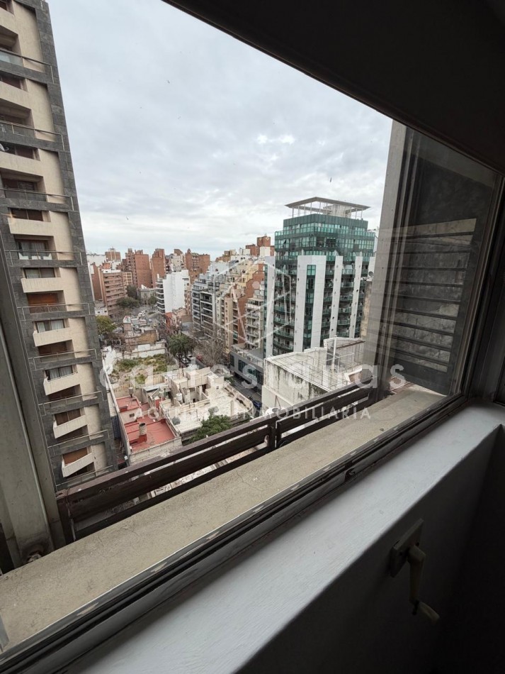 DEPTO 3 DORM SOBRE HIPOLITO YRIGOYEN, FRENTE A PLAZA ESPAÑA | NUEVA CORDOBA