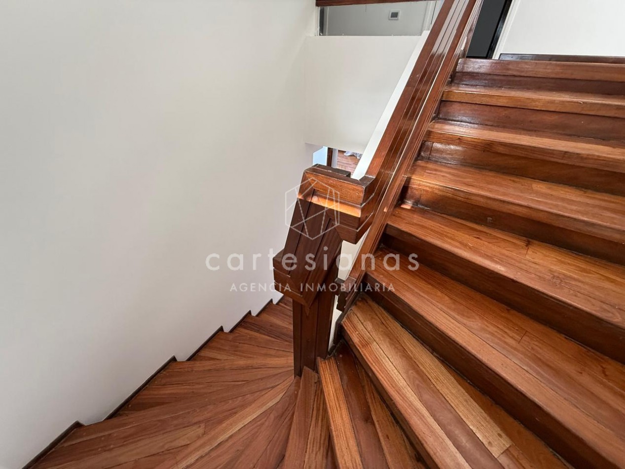 A 30 MTS DE RAFAEL NUÑEZ CASA DE 4 DORM + ESCRIT C/PILETA