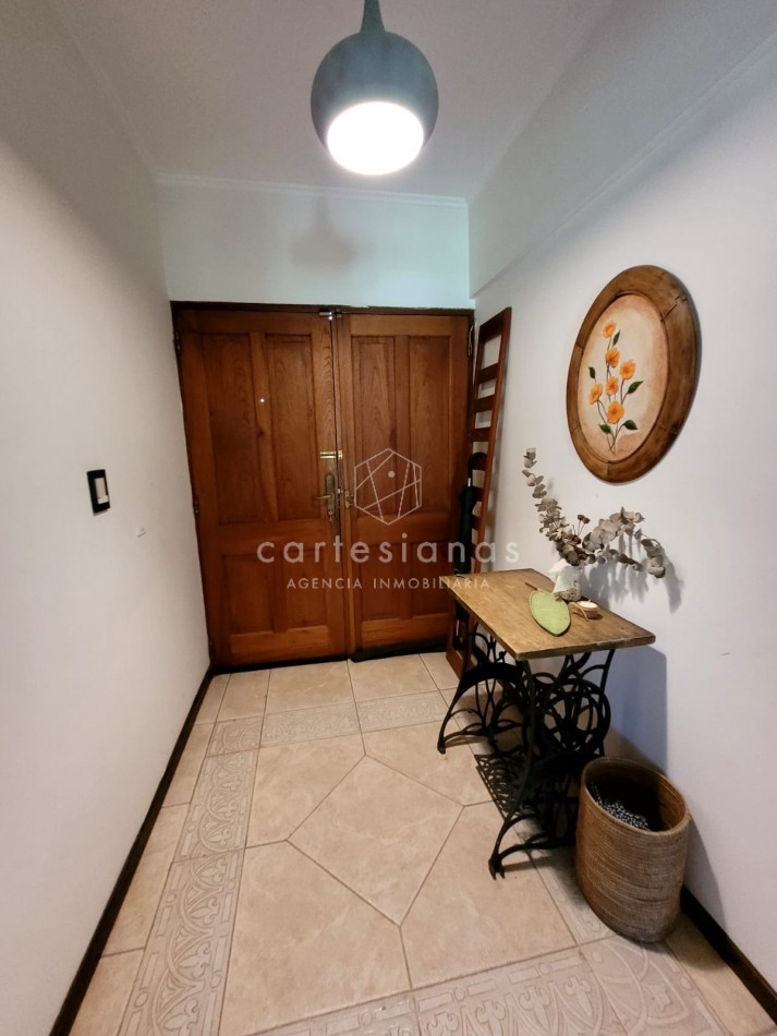 CASA 4 DORM + DEP DE SERV Y UNA SUP TOTAL 1000 M2 ARGUELLO | ZONA NORTE