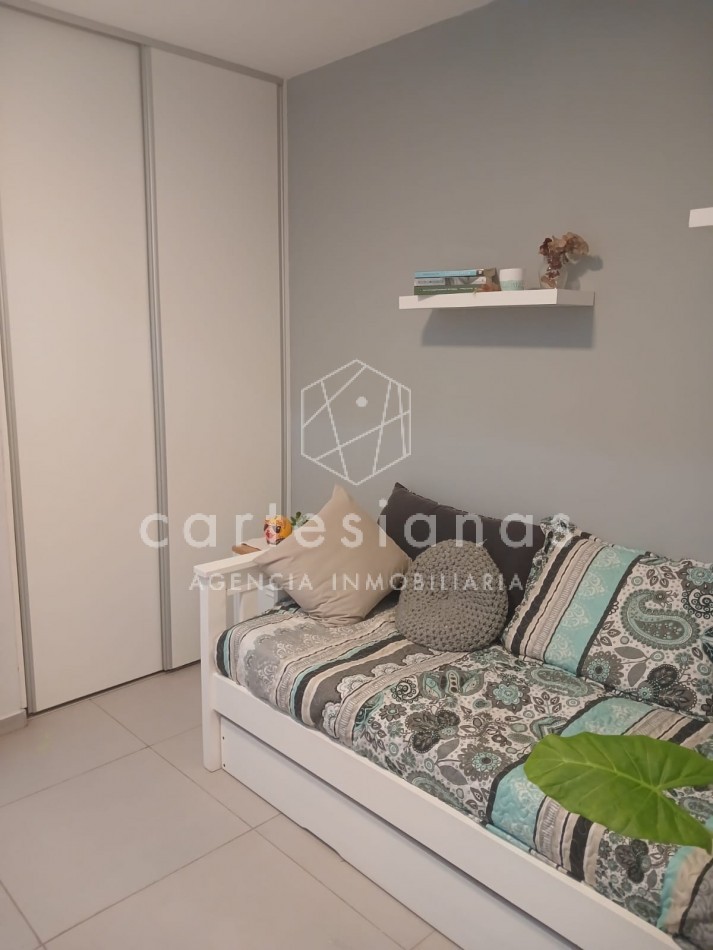CASA 3 DORMITORIOS (1 EN SUITE) PILETA. ARGUELLO, A METROS DE RECTA MARTINOLLI