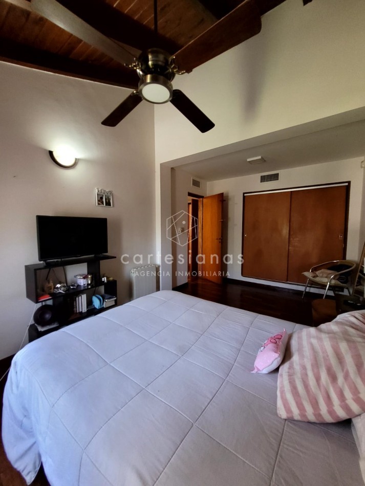 CASA 4 DORM + DEP DE SERV Y UNA SUP TOTAL 1000 M2 ARGUELLO | ZONA NORTE