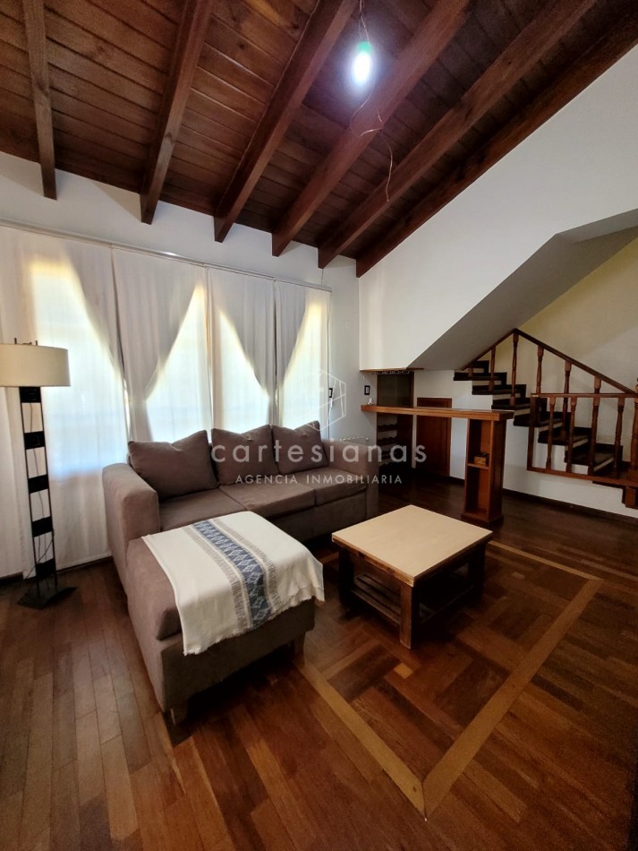 CASA 4 DORM + DEP DE SERV Y UNA SUP TOTAL 1000 M2 ARGUELLO | ZONA NORTE