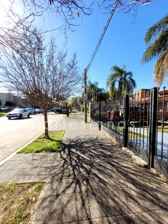 APTO CREDITO HIPOTECARIO CASA DE 3 DORM + DEP DE SERV | TABLADA PARK