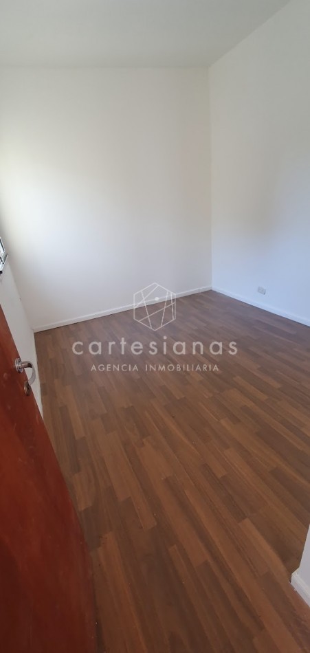 SE VENDEN 3 UNIDADES: DOS de 1 DORM y UNO de 2 DORM  EN COMPLEJO B° BELLA VISTA