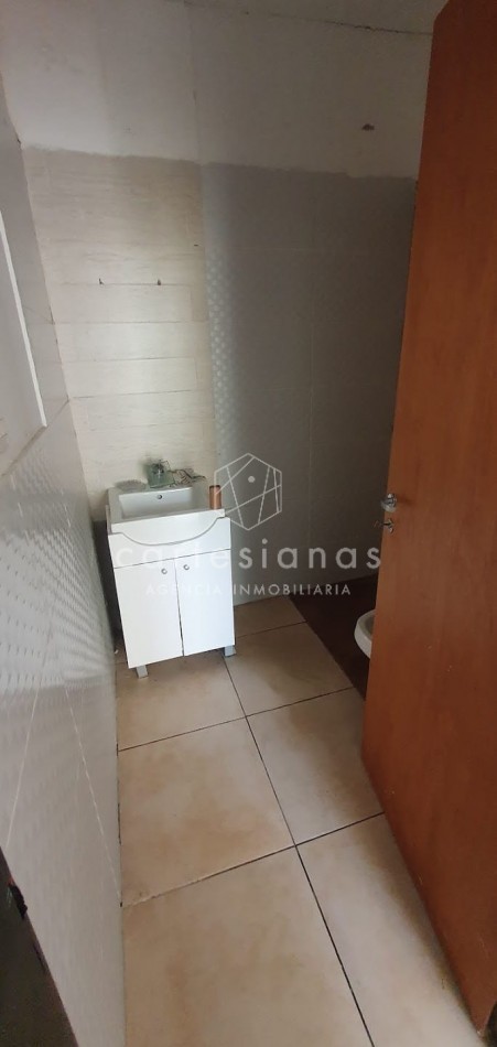 SE VENDEN 3 UNIDADES: DOS de 1 DORM y UNO de 2 DORM  EN COMPLEJO B° BELLA VISTA