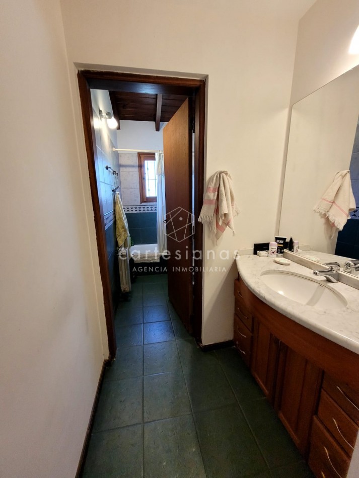 CASA 4 DORM + DEP DE SERV Y UNA SUP TOTAL 1000 M2 ARGUELLO | ZONA NORTE