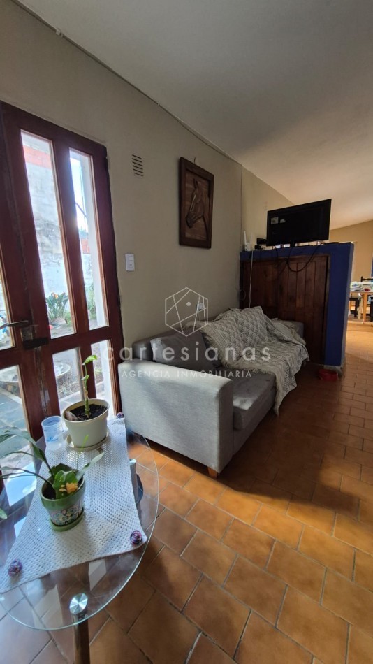 CASA 3 DORM PARA REFACCIONAR B° GRANJA DE FUNES A 50 MTS DE RAFAEL NUÑEZ. OPORTUNIDAD