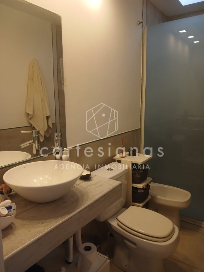 CASA 3 DORMITORIOS (1 EN SUITE) PILETA. ARGUELLO, A METROS DE RECTA MARTINOLLI